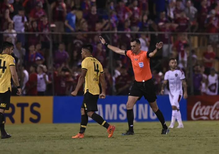 Juan Gabriel Benítez estará en el juego Libertad - Olimpia.