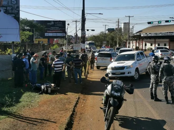 El aparatoso accidente se registró en un punto semafórico ubicado sobre la Ruta PY07, en la ciudad de Hernandarias.