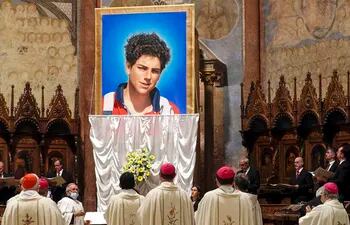La misa de beatificación de Carlo Acutis fue transmitida al mundo en vivo por TV (Foto: Internet).