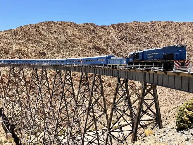 El espectacular punto de mayor altura del recorrido del Tren a las Nubes: el viaducto La Polvorilla.