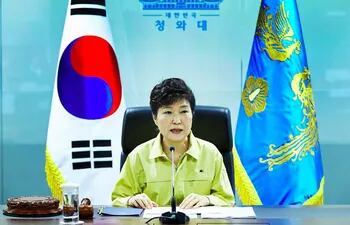 la-presidenta-surcoreana-park-geun-hye-alerto-sobre-la-situacion-del-hermetico-regimen-comunista-norcoreano--195931000000-1492173.jpg