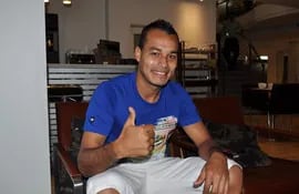 ismael-benegas-defensor-paraguayo-del-nacional-de-montevideo-205720000000-591599.JPG