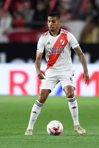 David Martínez, 23 años, jugador paraguayo que seguirá en River Plate.