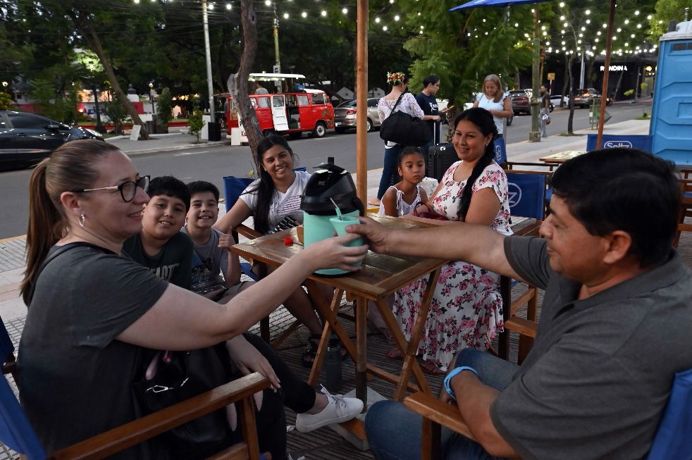Numerosas actividades dieron toque al Día Nacional del Tereré en el país Numerosas actividades dieron toque al Día Nacional del Tereré en el país