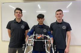 Philipp Pérez (19), Richard Von Heimburg (16) y Tim Hubert (18) participarán del First Global Challenge 2022 en Ginebra, Suiza.