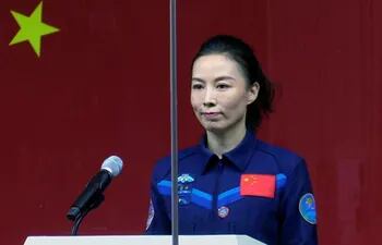 La astronauta Wang Yaping durante una rueda de prensa celebrada en el Centro de lanzamiento de Jiuquan.