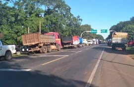 Los camioneros levantaron el cierre de ruta en Paraguarí.