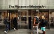 entrada-al-museo-de-arte-moderno-moma-de-nueva-york-que-realizara-una-reforma-de-sus-espacios-y-del-acercamiento-con-el-publico--201918000000-1801488.JPG