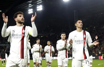 El AC Milan jugará los octavos de final de la Europa League