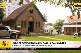 Libro de condolencias en capilla San Andrés
