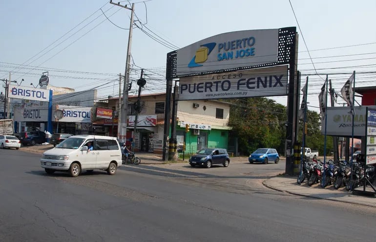 La avenida Eusebio Ayala es el principal acceso a los puertos privados.