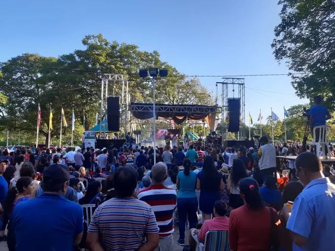 Multitudinaria presencia en la edición 15° del Festival de la Cerámica y Artesanía.