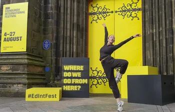 La bailarina Millie Thomas durante la presentación de la 76 edición del Festival Internacional de Edimburgo (EIF) este lunes.