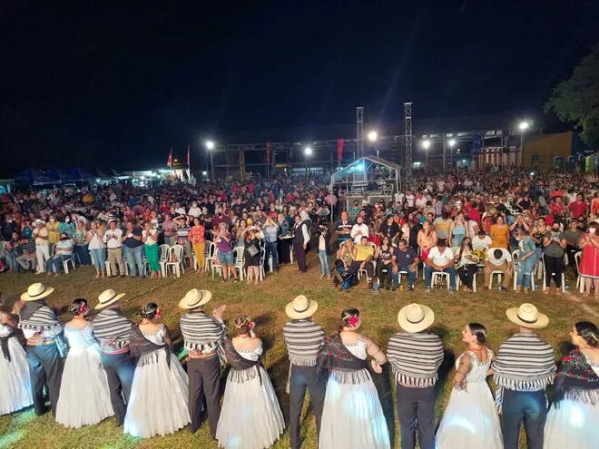 Vuelve con todo el tradicional Festival del Poncho Para’i 60 listas