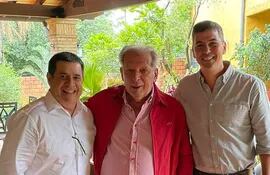 Horacio Cartes, Juan Carlos Galaverna y Santiago Peña.