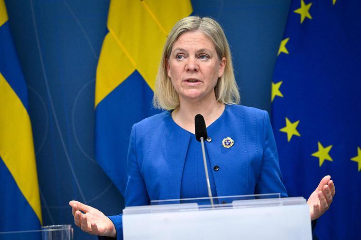 Magdalena Andersson, primera ministra sueca, brinda una conferencia de prensa en Estocolmo, Suecia.