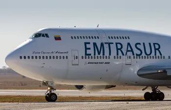 El avión Boeing 747 con matrícula YV3531 de Emtrasur retenido en el aeropuerto de Ezeiza de Argentina.