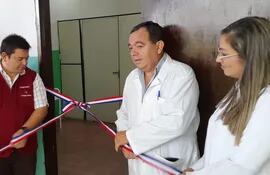 En el Hospital Regional de Pilar inauguraron un laboratorio bacteriológico y reabrieron el servicio de electroencefalograma.
