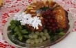 cerdo-relleno-con-panceta-ciruelas-y-adornado-con-uvas-es-uno-de-los-platos-favoritos-en-las-fiestas-decembrinas--194248000000-1664473.jpg