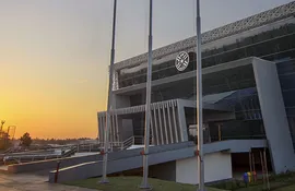 Sede de la Asociación Paraguaya de Fútbol, ubicada en Luque.