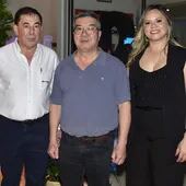 Rubén Valenzuela, José Suzuki y Claudia Fernández.