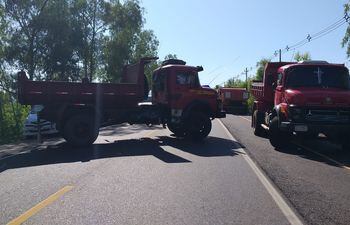 Camión de gran porte bloquea parte de la ruta Luque-San Bernardino.