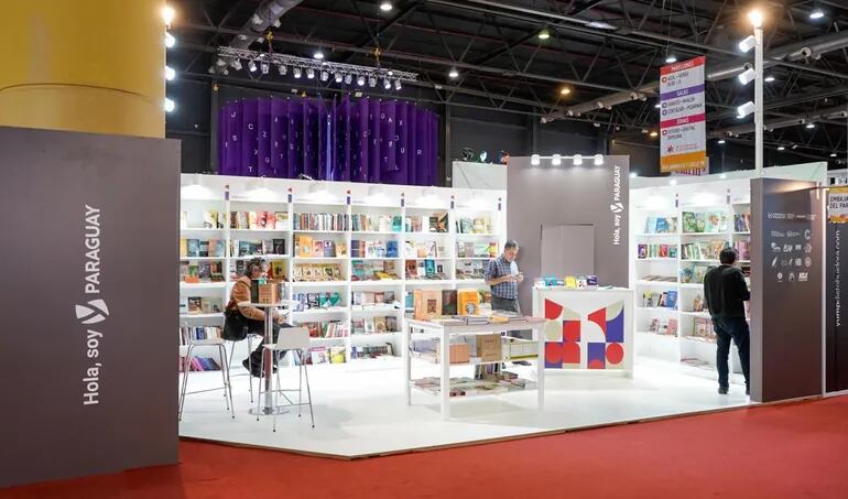 El stand de Paraguay también está presente en la Feria Internacional del Libro de Buenos Aires.
