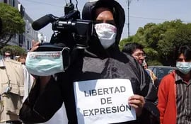 imagen-de-archivo-de-una-protesta-de-perodistas-bolivianos-contra-el-constante-ataque-del-gobierno-que-tacha-a-la-prensa-critica-como-enemiga--195507000000-1463284.jpg