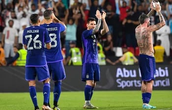 Argentina goleó 5-0 a Emiratos Árabes, en el último partido antes del Mundial Qatar 2022.