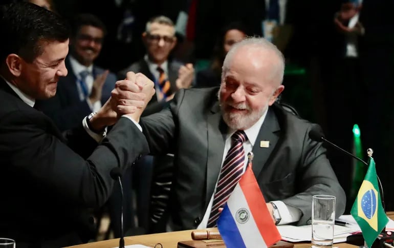 En las negociaciones del Anexo C y la tarifa 2024 de Itaipú habrá que ver quién gana la pulseada, el presidente Santiago Peña o el mandatario brasileño, Luiz Inácio Lula da Silva.