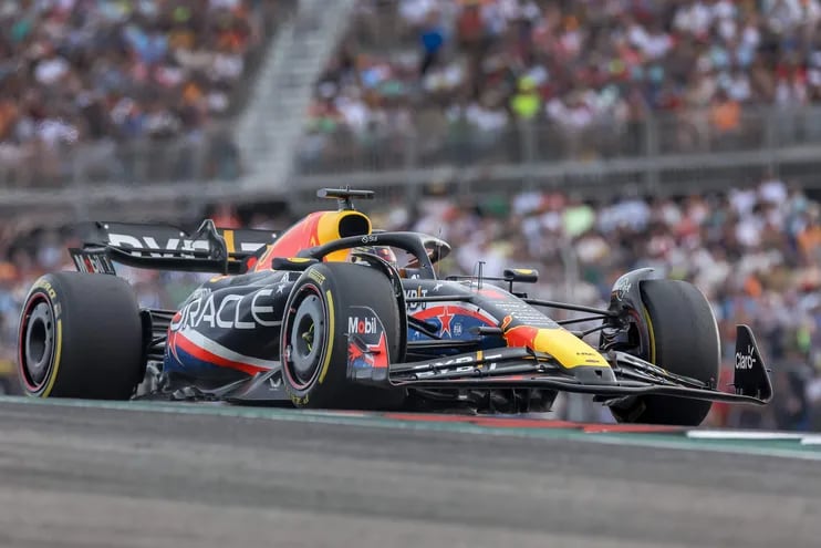 El tricampeón mundial, Max Verstappen, sigue batiendo récords en la máxima categoría. EFE