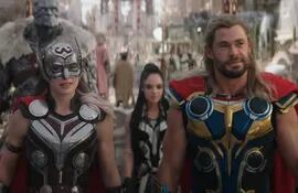 Thor amor y trueno película Natalie Portman Chris Hemsworth
