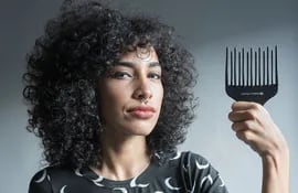 Victoria Monges reivindica el amor a los rulos contra la estigmatización que sufren las personas de cabello rizado