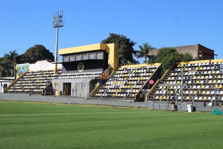 En el estadio Roque Battilana, se pone en marcha hoy la quinta ronda del torneo de la Primera División C, con el enfrentamiento entre Sport Colonial y Sport Colombia.