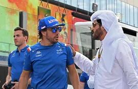 Fernando Alonso ya se estrenó con su nuevo equipo, Aston Martin