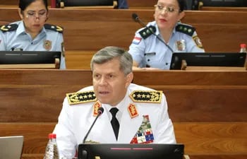Comisario Carlos Benítez, comandante de la Policía Nacional.