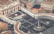 vista-aerea-de-la-plaza-de-san-pedro-en-el-vaticano-donde-se-inauguro-el-jubileo-efe-201711000000-1407722.jpg