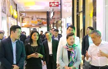 Una importante comitiva, encabezada por la ministra de Economía de la República de China (Taiwán), Wang Mei-Hua, se reunió con empresarios de varios sectores de Ciudad del Este. El punto de encuentro fue el Shopping Paris.