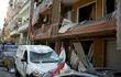 Centenares de autos y edificios quedaron destrozados en las calles de Beirut, capital de Líbano.