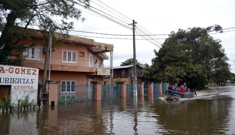 Mil personas siguen resistiendo en Nanawa Nacionales ABC Color