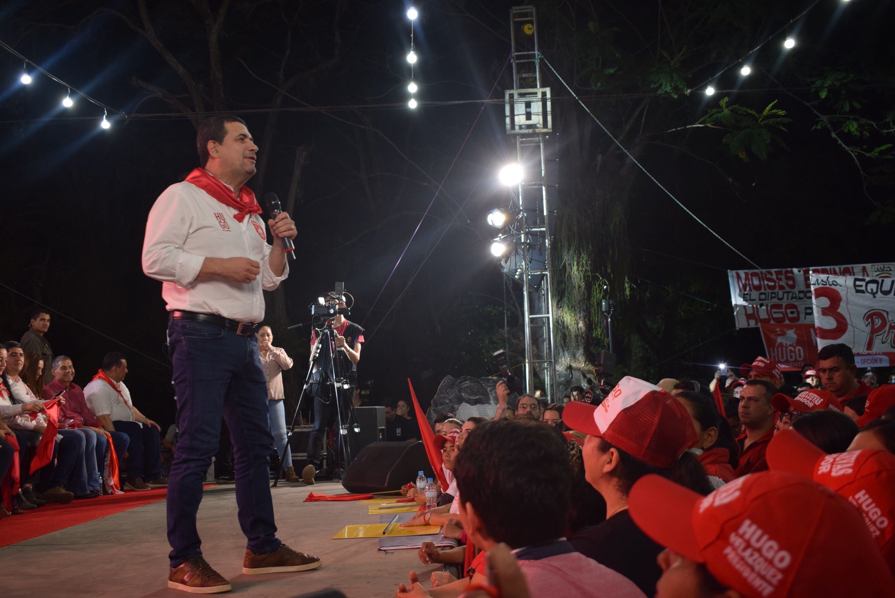 El presidenciable Hugo Velázquez dijo que dio instrucciones a diputados de su movimiento para que pidan renuncia de la fiscal general Sandra Quiñonez