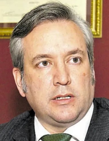 Yoan Paul López, juez Penal de Garantías. Debe responder a la defensa de Cuevas si recuperará o no su banca de diputado.