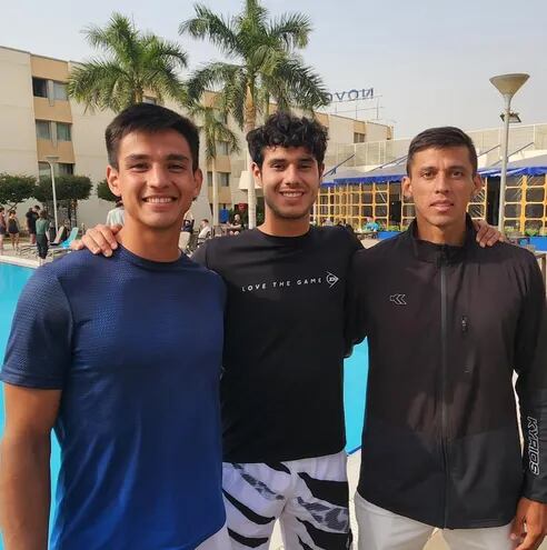 Los integrantes de la delegación nacional de Copa Davis de izq. a der.: Hernando Escurra, Daniel Vallejo y Juan Borba en Egipto.