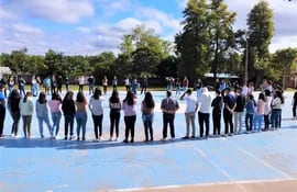 Jóvenes participan de la Pascua Joven en Carapeguá.