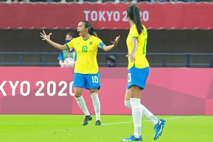 Marta convirtió en el triunfo brasileño.