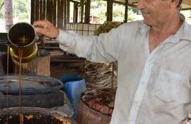 canicultores-claman-por-mercado-seguro-para-su-produccion-de-miel-205159000000-1426772.jpg
