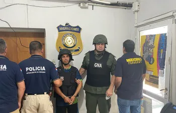 José Sebastián Saracho, presunto criminal argentino, ubicado en la ciudad de Villa Elisa gracias a un trabajo conjunto entre las autoridades de seguridad de la Argentina y el Paraguay.