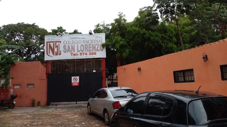 El colegio nacional de San Lorenzo recibió el acompañamiento de Dirección Departamental del MEC a fin de evitar más hechos de violencia, refieren.