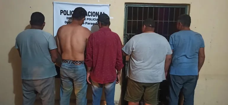 Las 5 personas aprehendidas, acusados de supuestos hechos de abigeato en Fuerte Olimpo, ya guardan reclusiòn en sede de la comisaria
