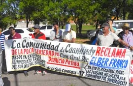 Pobladores de Troche piden el traslado de un efectivo policial por supuestamente pedir dinero a los comerciantes.